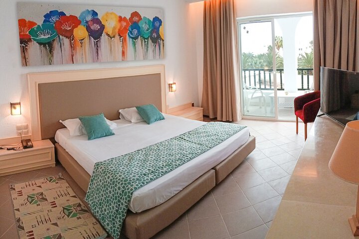 Room 5 of 45