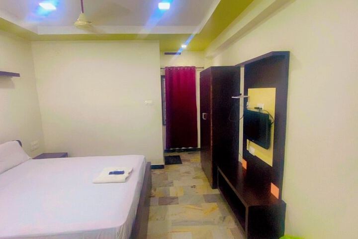 Room 19 of 35