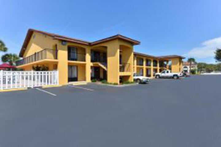Hotel 12 of 22