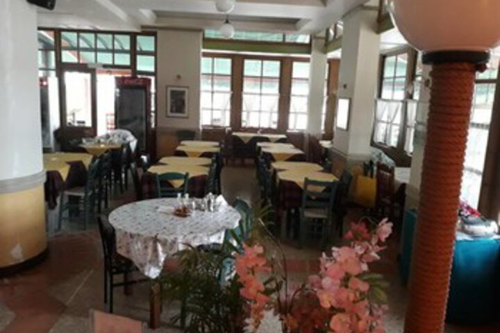 Dining 6 of 23