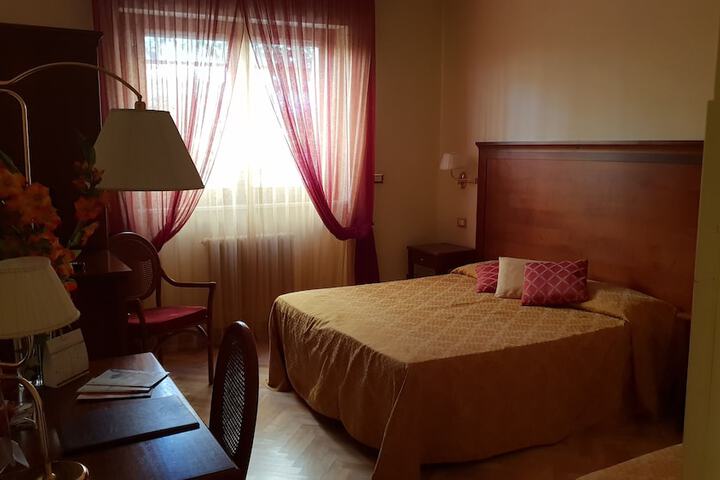 Room 12 of 22
