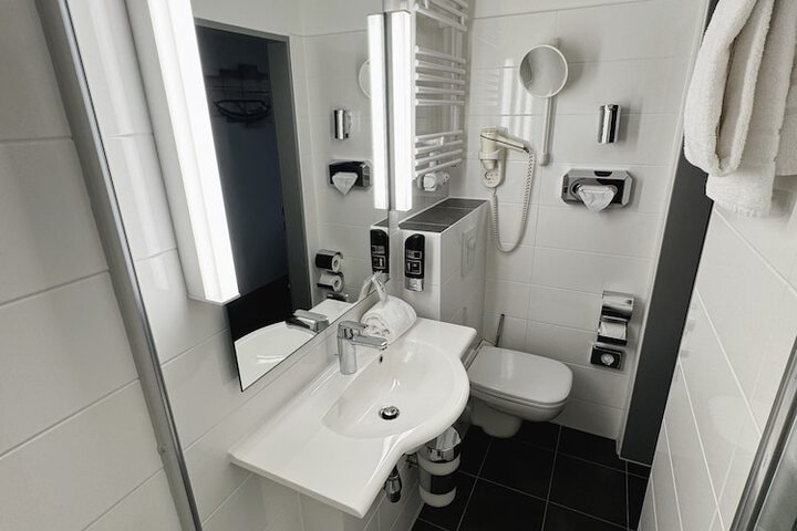 Room 30 of 55