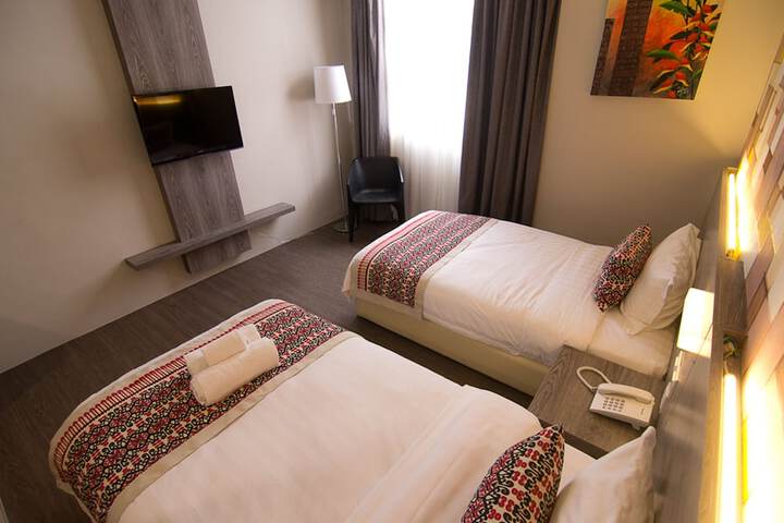 Room 6 of 22