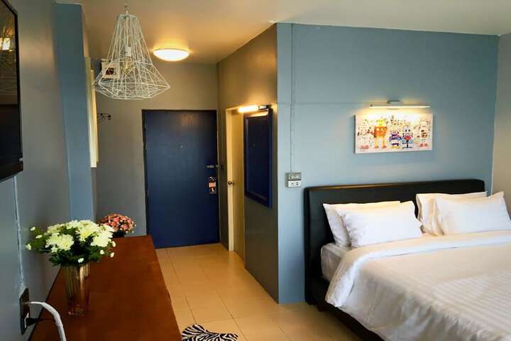 Room 11 of 61