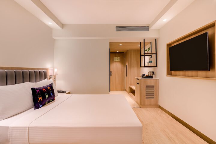 Room 7 of 51