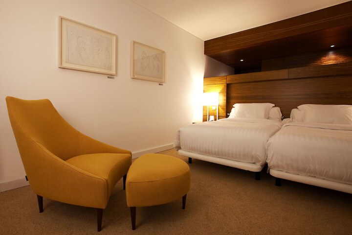Room 13 of 46