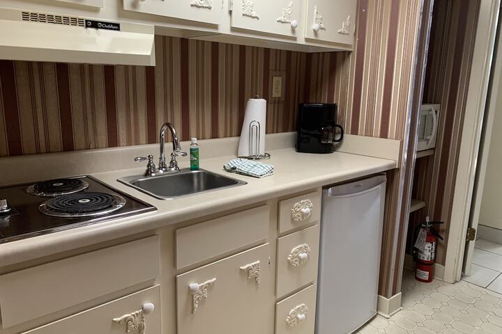 Private kitchenette
