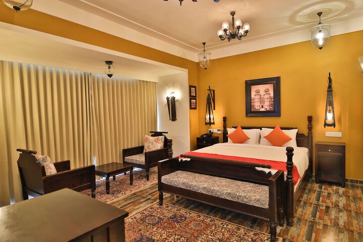 Room 5 of 37