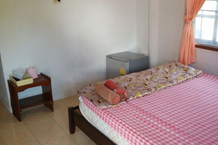 Room 4 of 51