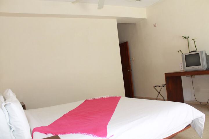 Room 6 of 54