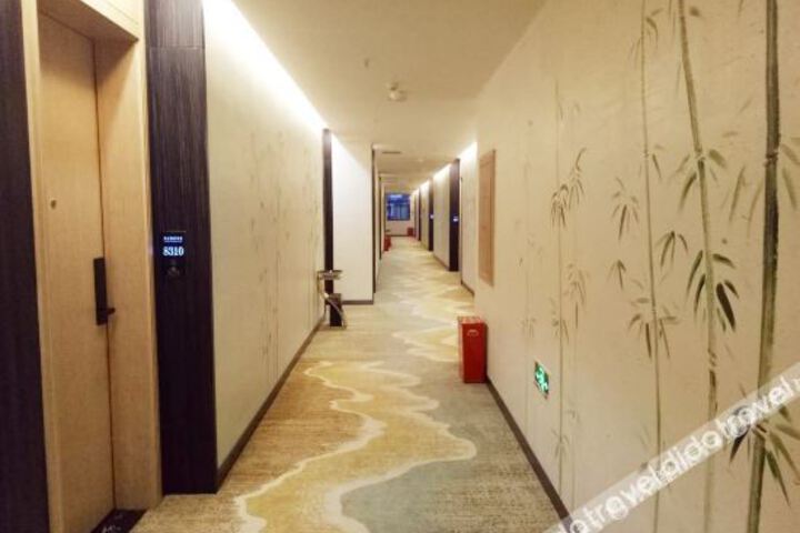 Hotel Interior 6 of 11