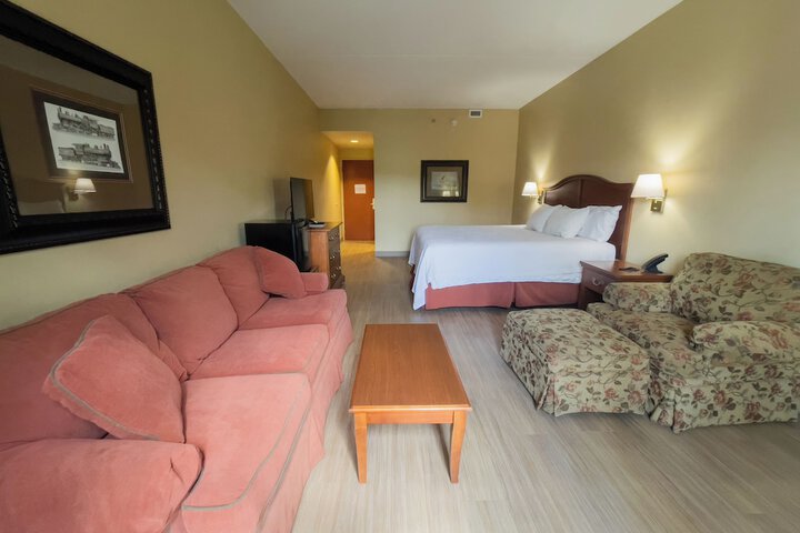 Room 6 of 24