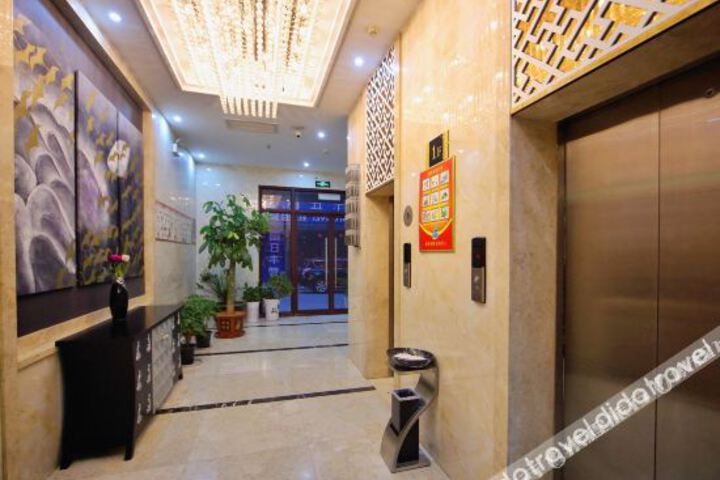 Hotel Interior 5 of 13
