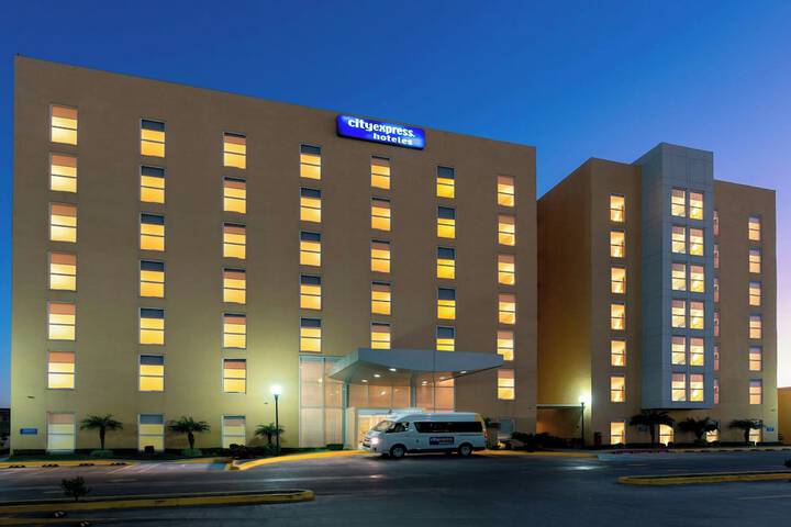 Hotel 66 of 67