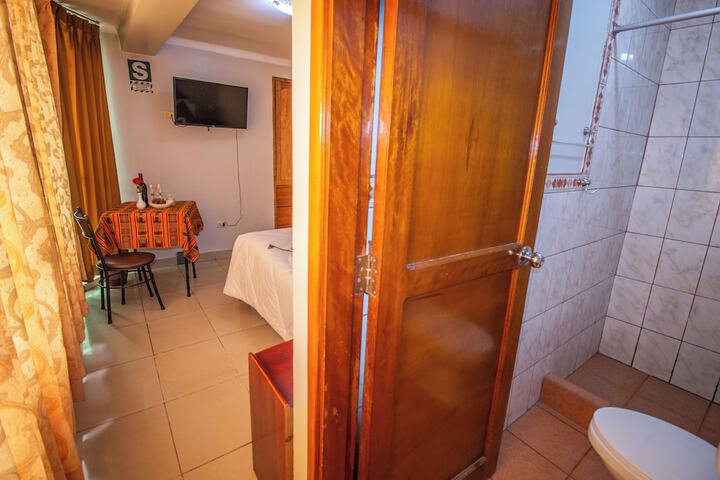 Room 27 of 48