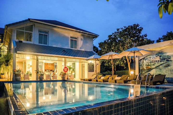 Villa Amphawa