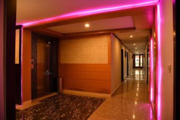 Ballroom/Hall 20 of 30