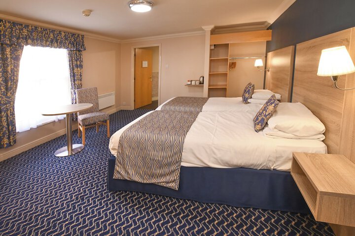 Room 97 of 216