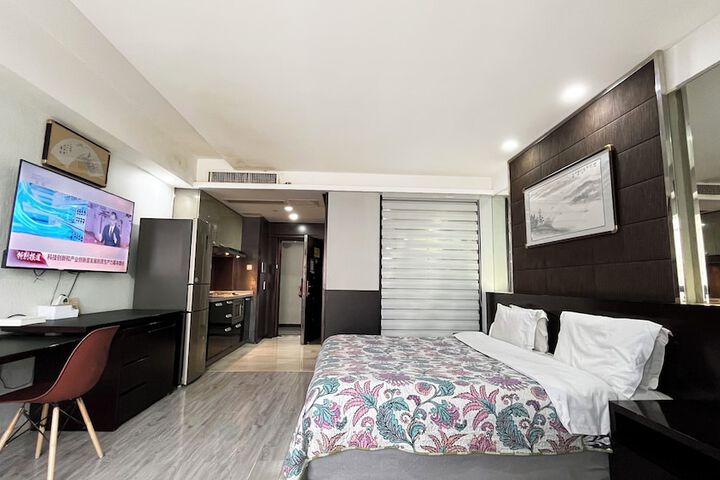 Room 12 of 47