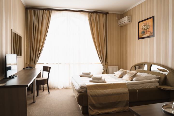 Room 21 of 111