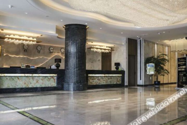 Hotel Interior 5 of 11