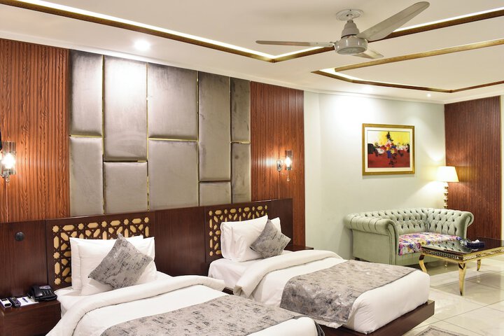 Room 5 of 21