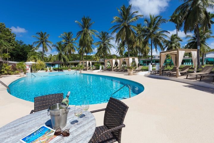 Hotel with Pool