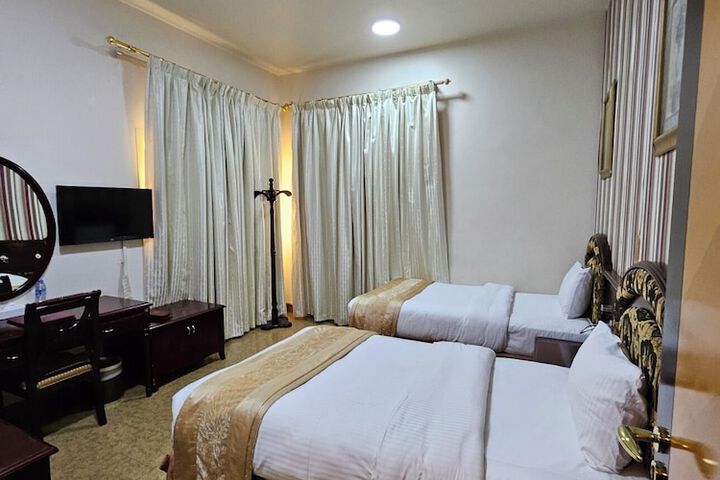 Room 26 of 46