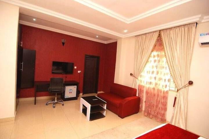 Room 3 of 48