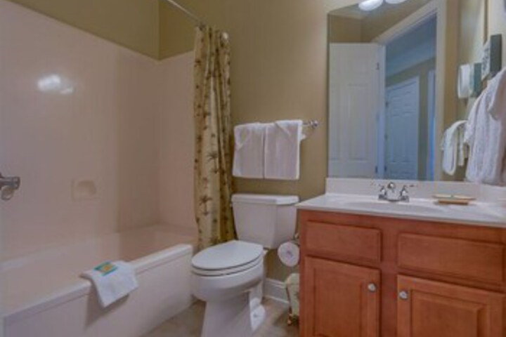 Room 9 of 24