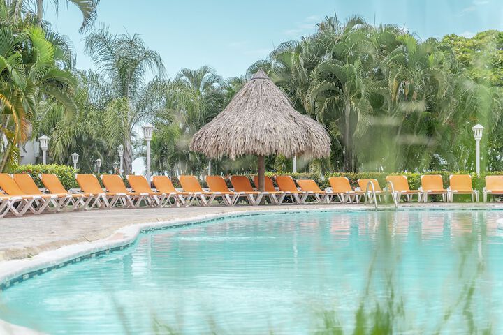 Pools & Facilities