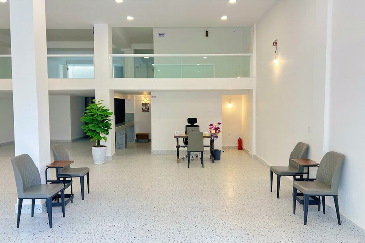 Hotel Interior 2 of 31