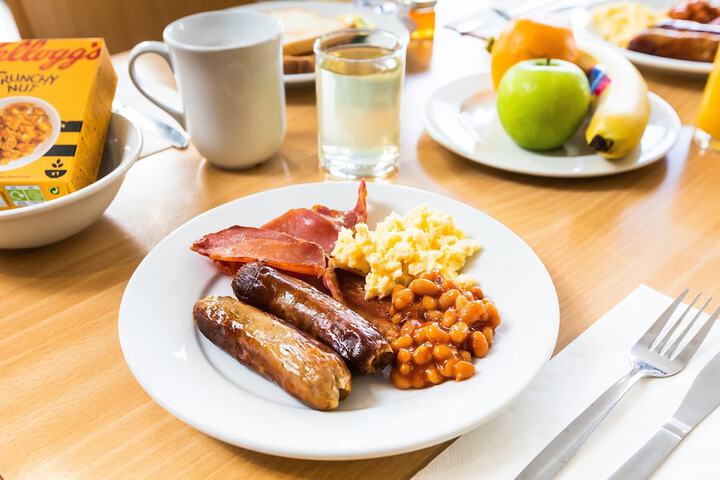 Breakfast/Coffee Service 26 of 32