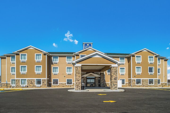 Cobblestone Hotel &  Suites - Newport in Newport, AR