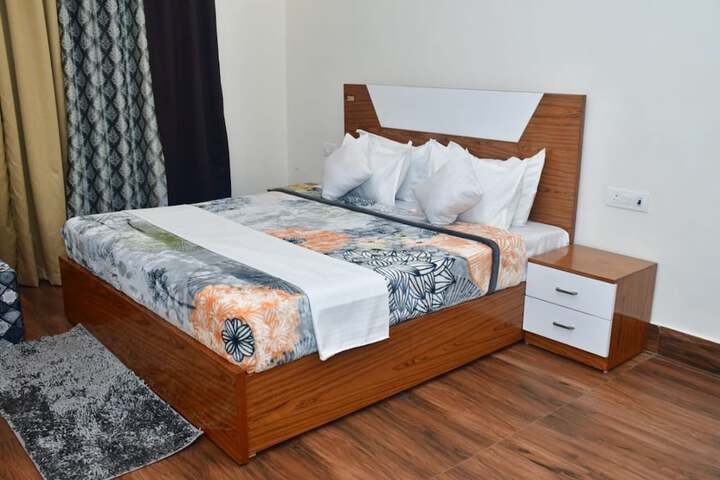 Room 5 of 36