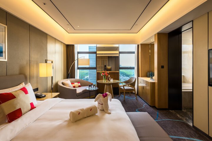 Room 4 of 36