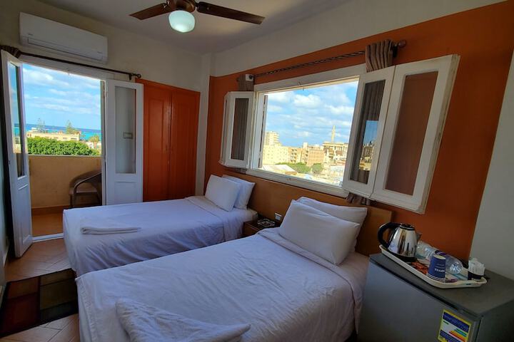 Room 7 of 34