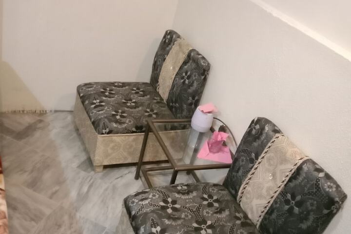 Room 4 of 10