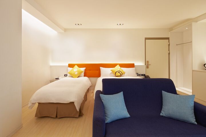 Room 44 of 160