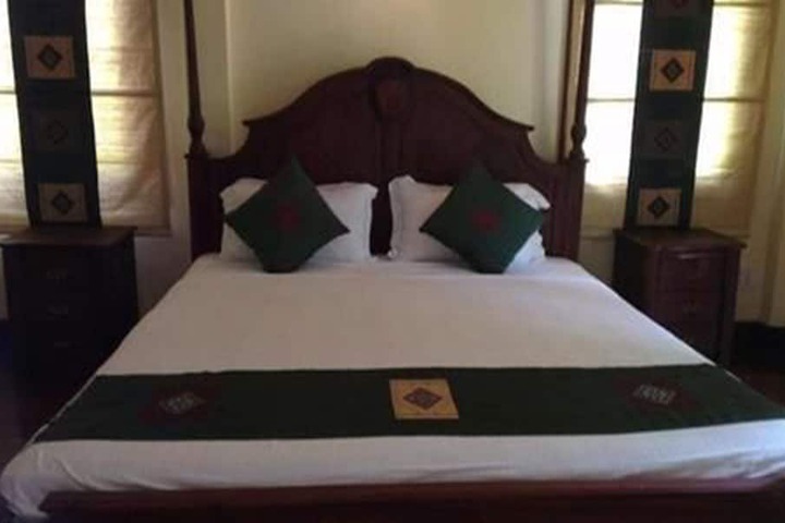 Room 7 of 32