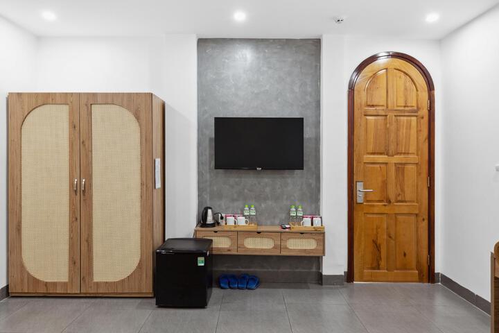 Room 17 of 31