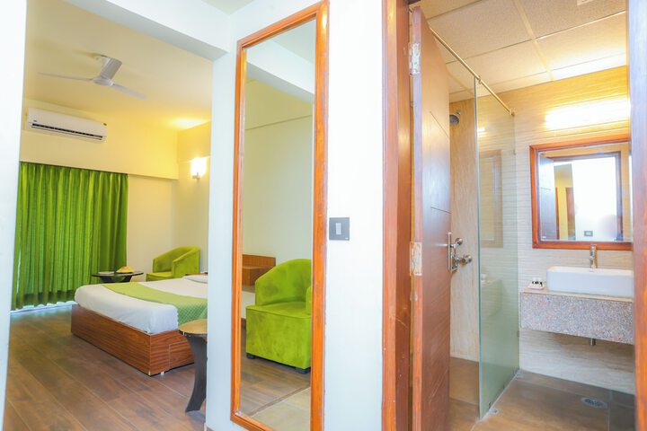 Room 25 of 54
