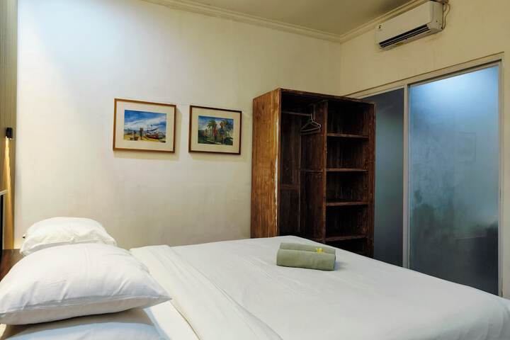 Room 9 of 57