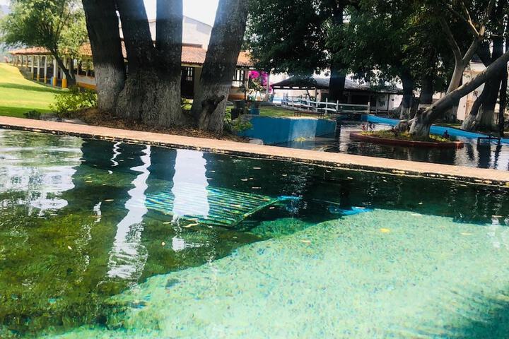 Pool 104 of 172