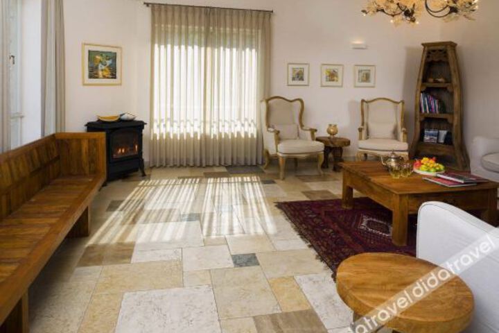 Hotel Interior 7 of 32