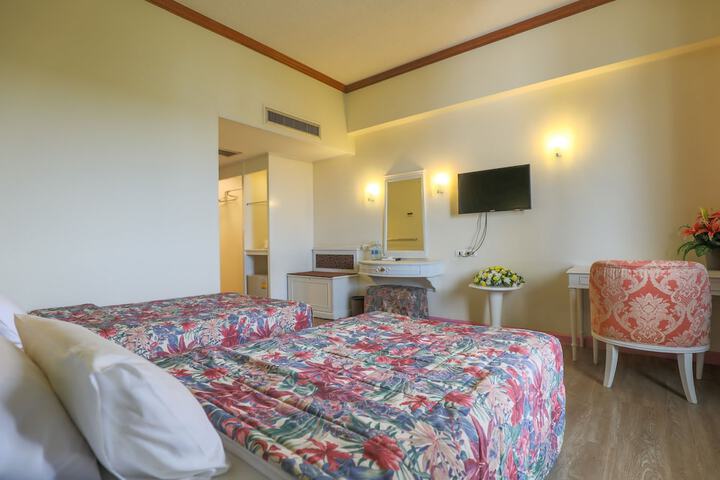Room 26 of 131