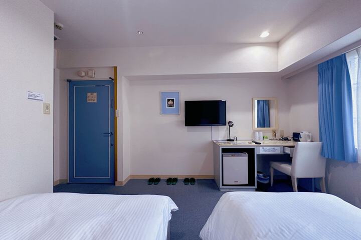 Room 19 of 44