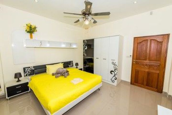 Room 16 of 53