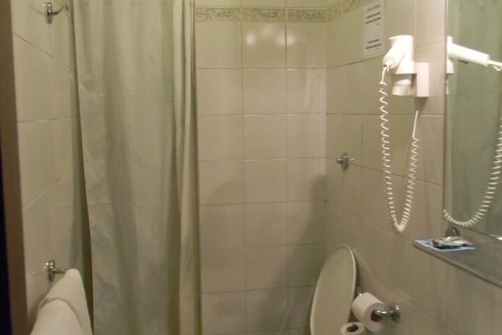 Clean Restrooms