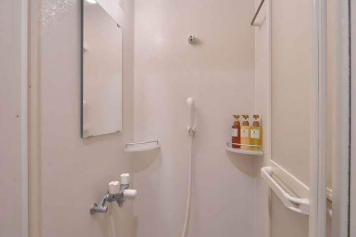 Room 11 of 26